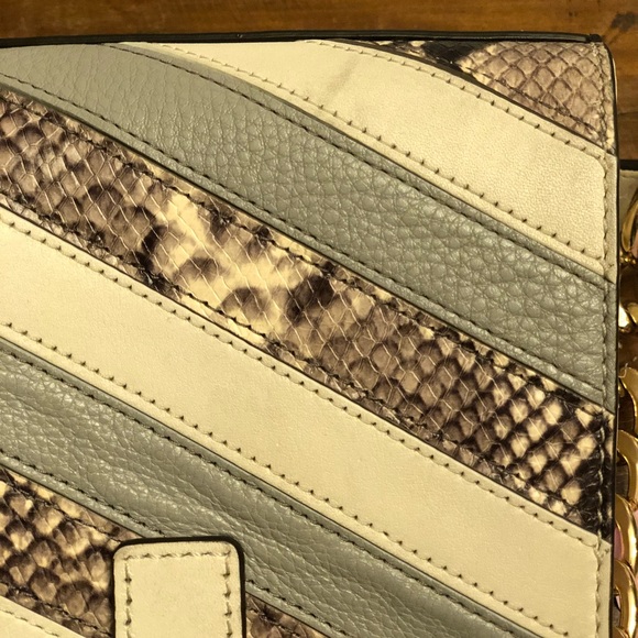 Micheal Kors Jet Set Addition Medium Satchel- used - Picture 6 of 8